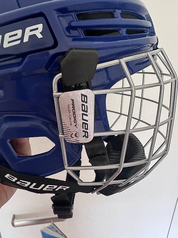 Protections: Bauer Prodigy Neu (youth) – D'occasion à Winkel par mimijaeger