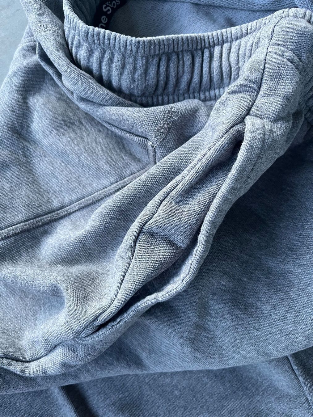 Acne Studios Pantaloni: Acne Jogginghose  M Oversized Grau Top Zustand – Usato da Arbon venduto da Lakatusch 2