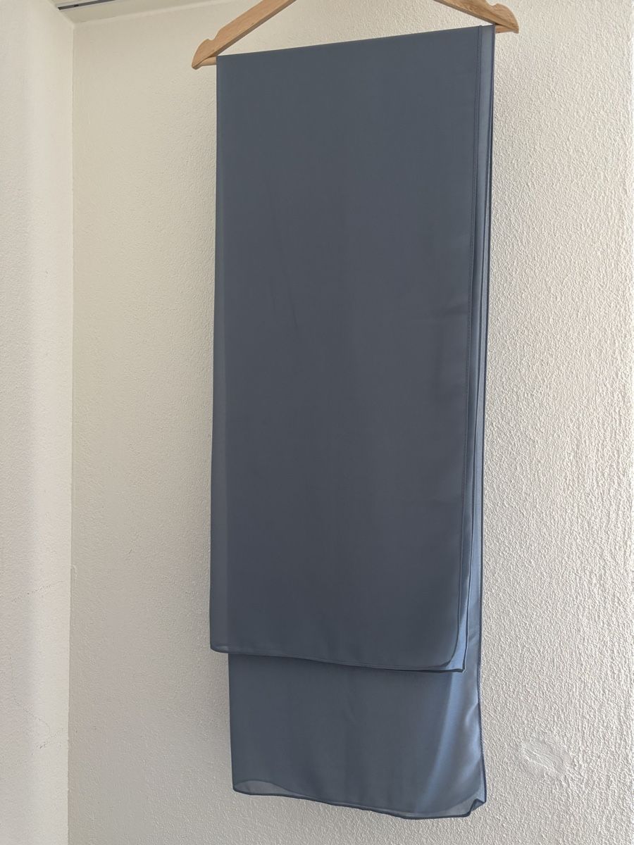 Foulards & écharpes: Lightweight Scarves – Neuf (Voir description) à Zürich par aam_w8ny