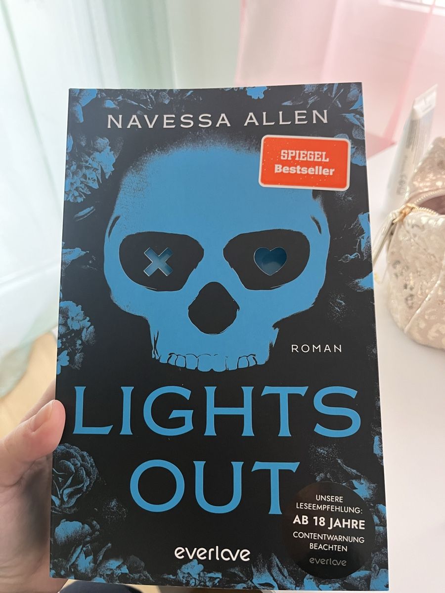 Libri: Lights out buch – Nuovo (secondo la descrizione) da Root venduto da Mk1394
