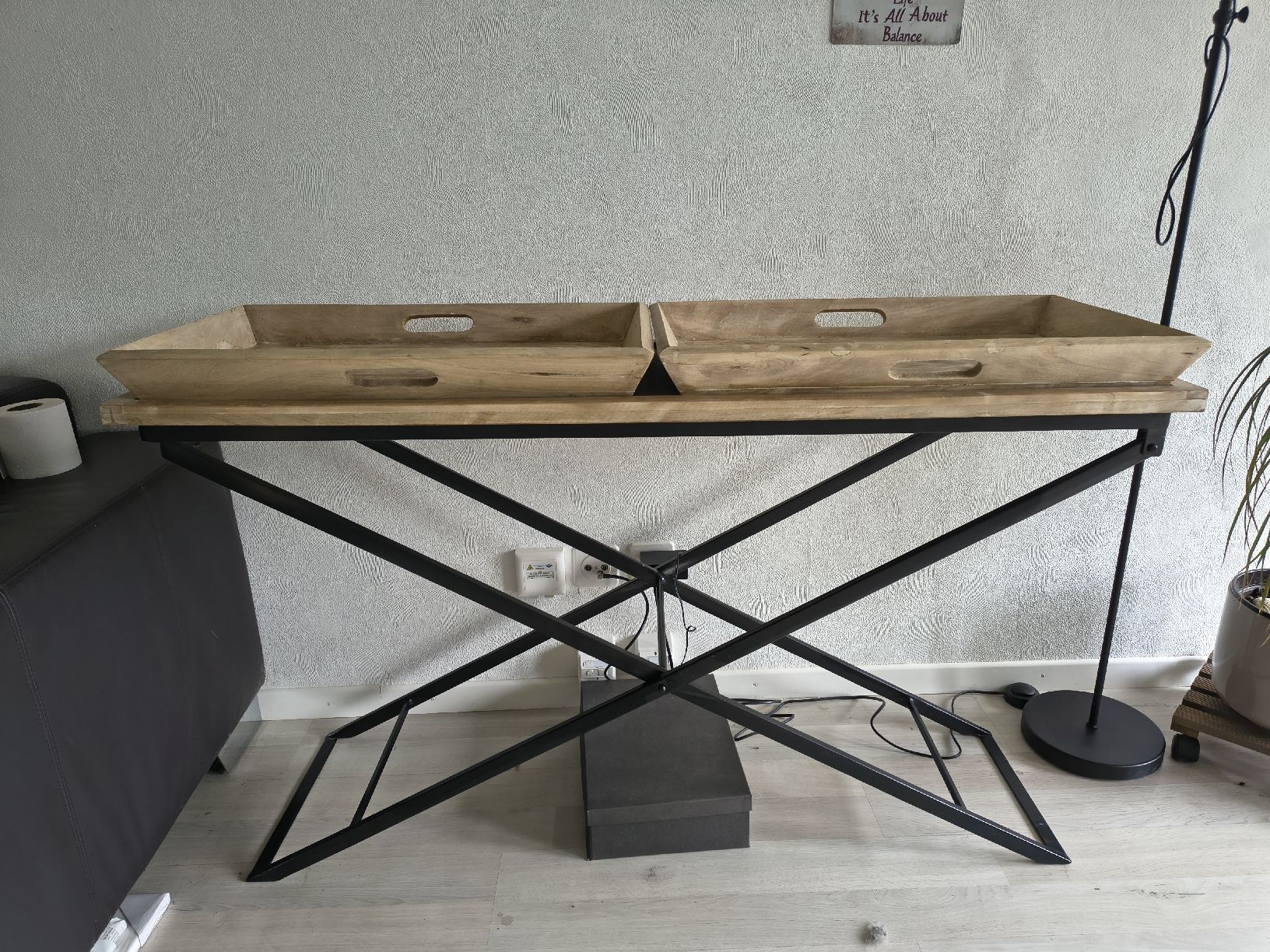 Kommoden: Konsolentisch aus Mangoholz – Gebraucht aus Herisau von ull_2rl6