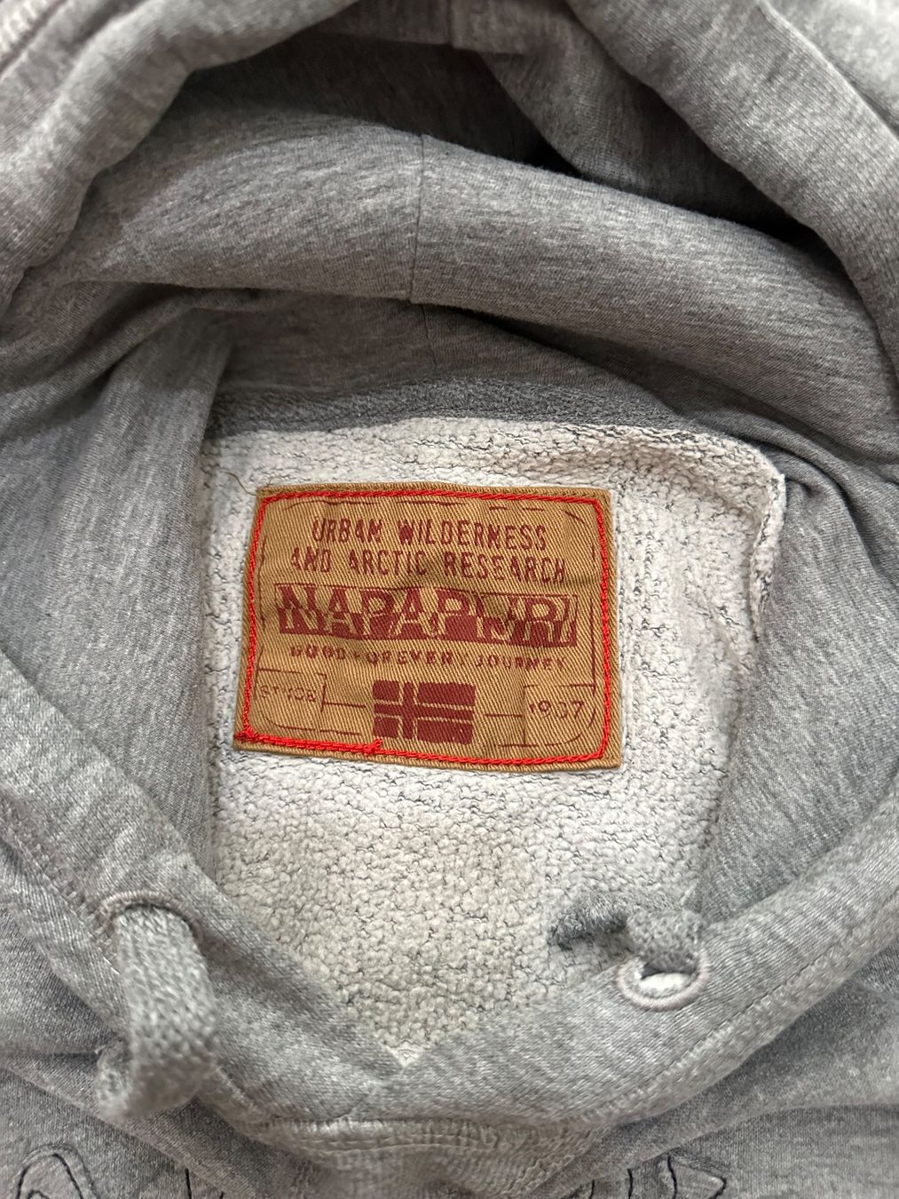 Napapijri Maglioni & Felpe: Napapijri Hoodie Gr.M – Usato da Bern venduto da BrandVilla 4