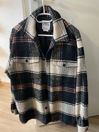 Warme Zara Hemdjacke/Overshirt im Holzfäller-Look, Gr. M