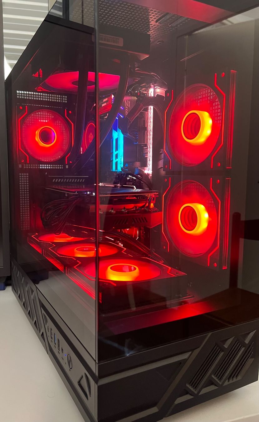 PC: Gaming PC – Usato da Basel venduto da zar_792n 6