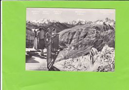 Aussichtsterrasse Eisgrotte Rhonegletscher-belebt