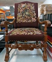 Antiker Sessel im Empire Style