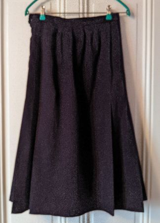 GIVENCHY : Jupe vintage en drap de laine violet foncé 34