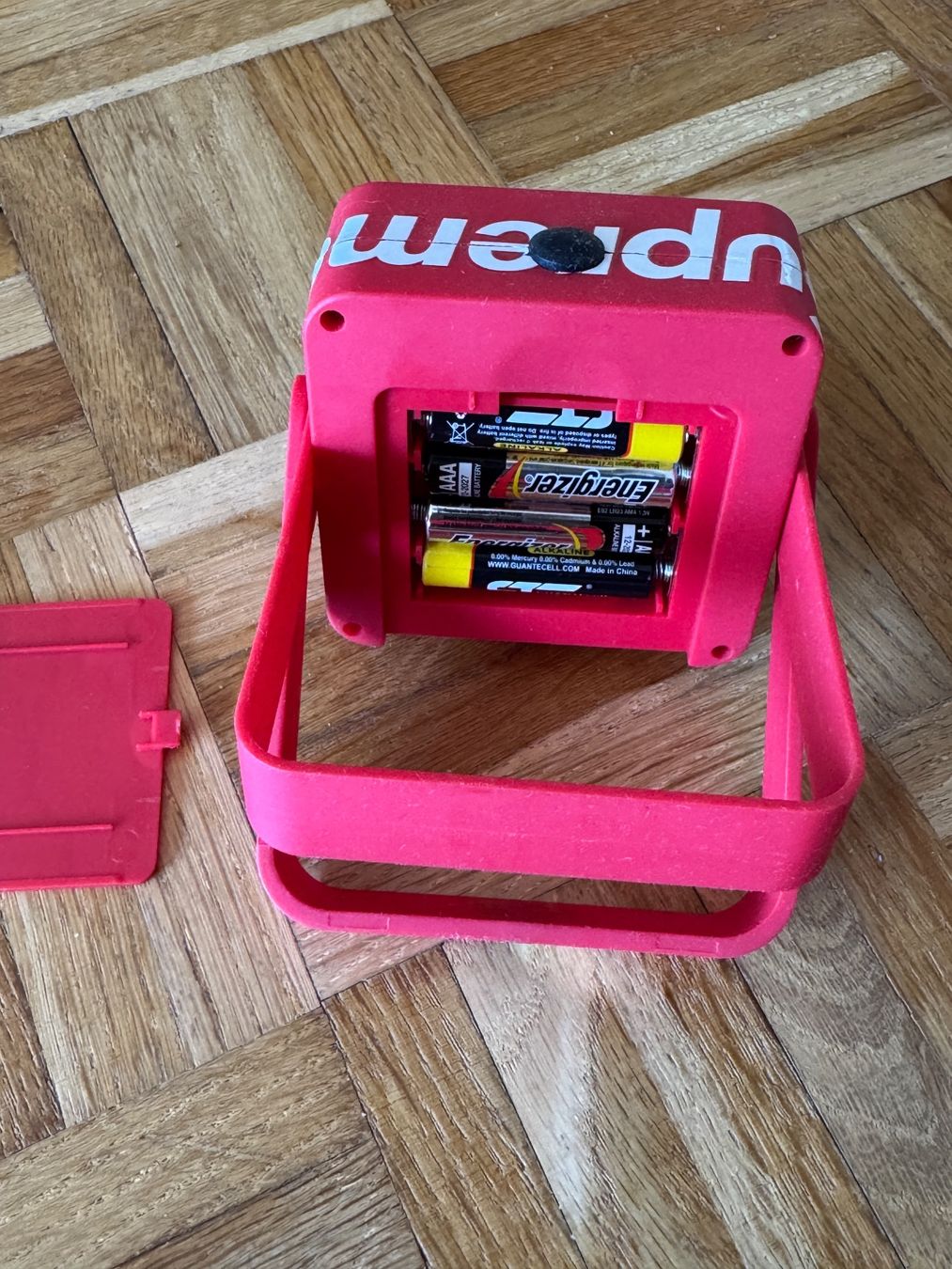 Lampade: supreme magnetic flashlight – Nuovo e nell'imballaggio originale da wädenswil venduto da 112345 6