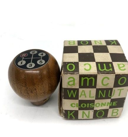 Tutti pezzi di ricambio auto: Amco/Porsche 901 walnut shifter knob NOS – Nuovo (secondo la descrizione) da Kilchberg ZH venduto da Porsche_RS 1