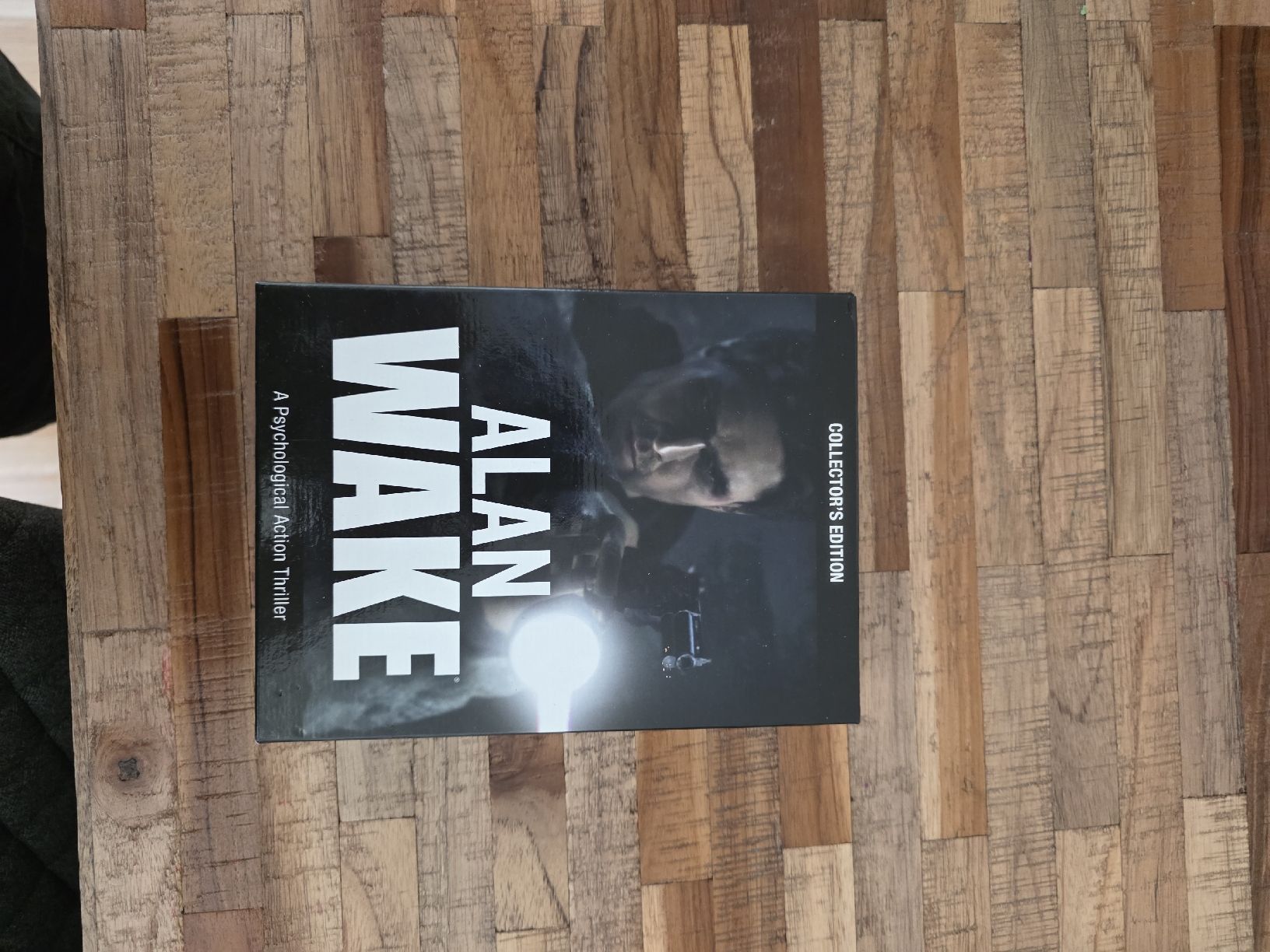 Giochi: Alan Wake Collector's Edition Limited Edition – Usato da Felben-Wellhausen venduto da Darameo
