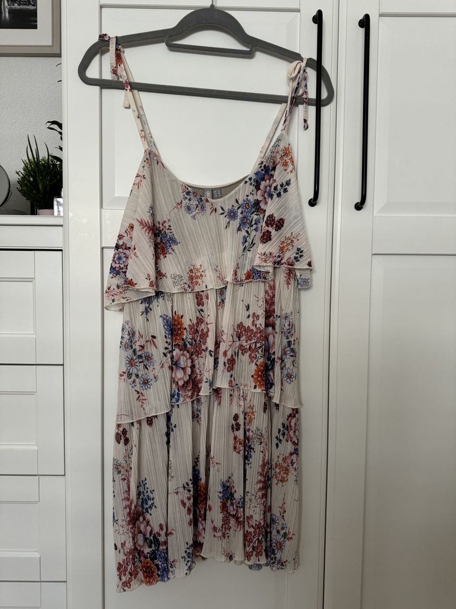 Asos Vestiti: Sommerkleid Blumenmuster von Asos, Grösse 38 – Usato da Sulgen venduto da a_fonsi