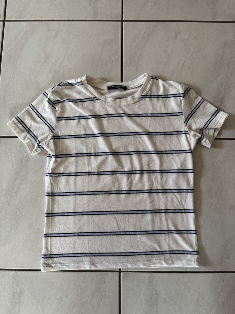 Brandy Melville T-shirt: T-Shirt Brandy Melville gestreift – Usato da Hergiswil NW venduto da kaufe_bei_kaufmann