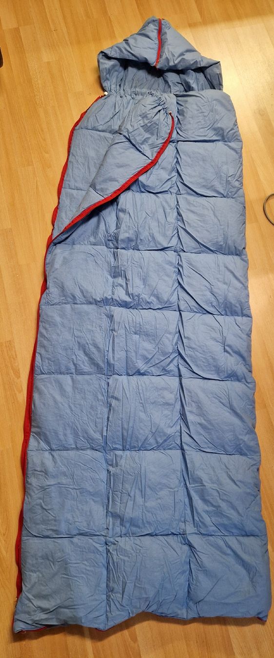 Sacchi a pelo: Blauer Daunenschlafsack mit Kapuze – Usato da Gasel venduto da sale65 1