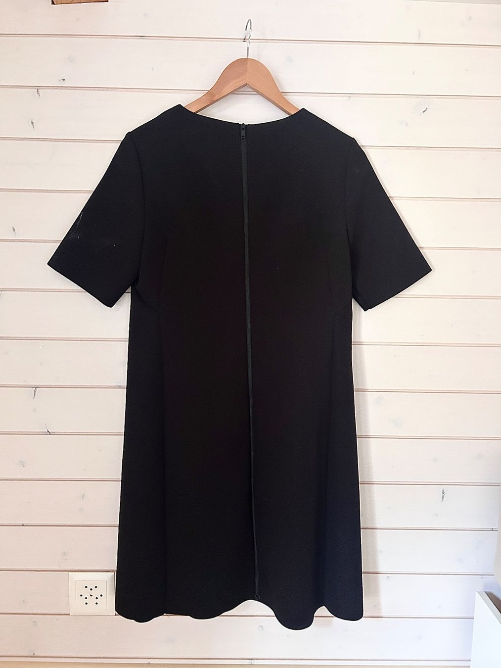 Cos Kleider: COS Kleid - Gr. 40 – Gebraucht aus Illnau von Monkky 4