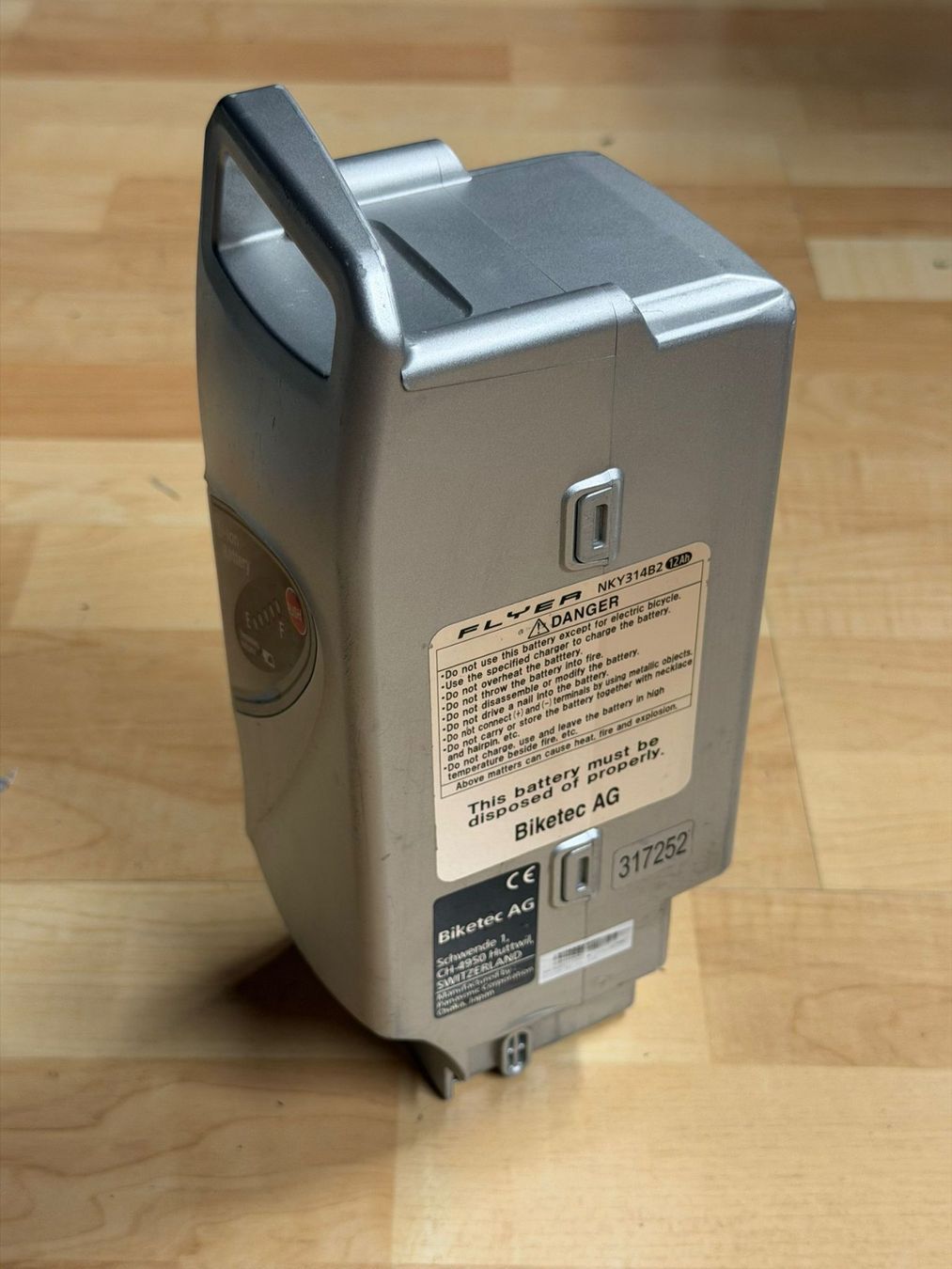 Flyer Batterie: Flyer NKY314B2 26V/12Ah – Difettoso da Aristau venduto da SwissVolts_Akkus 1