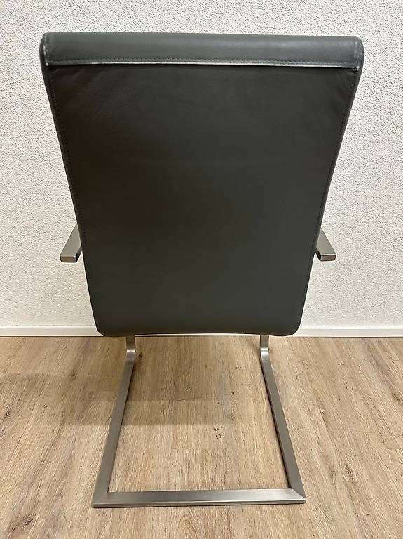 Stühle: 6er Set Freischwinger Stühle Leder Metall – Gebraucht aus Obernau von Arche_Noah_Brocki 8
