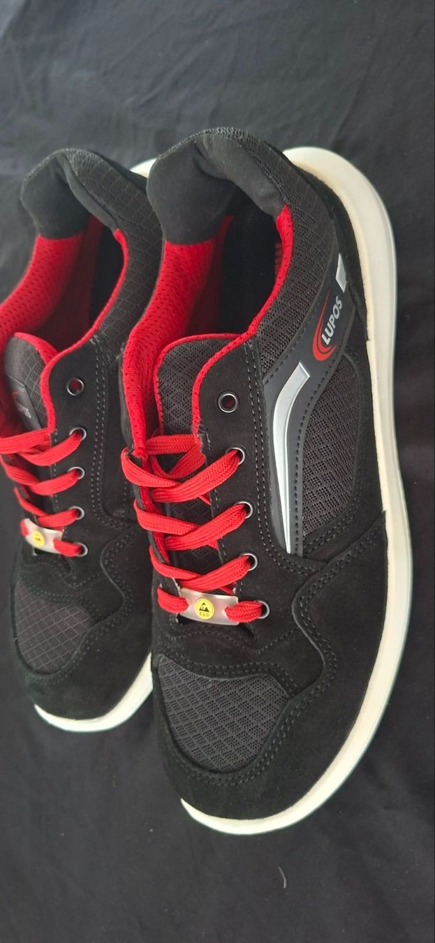 Scarpe da uomo: Lupos Sicherheitshalbschuhe Grösse 45 neu – Nuovo (secondo la descrizione) da Aesch BL venduto da Pendrive 2