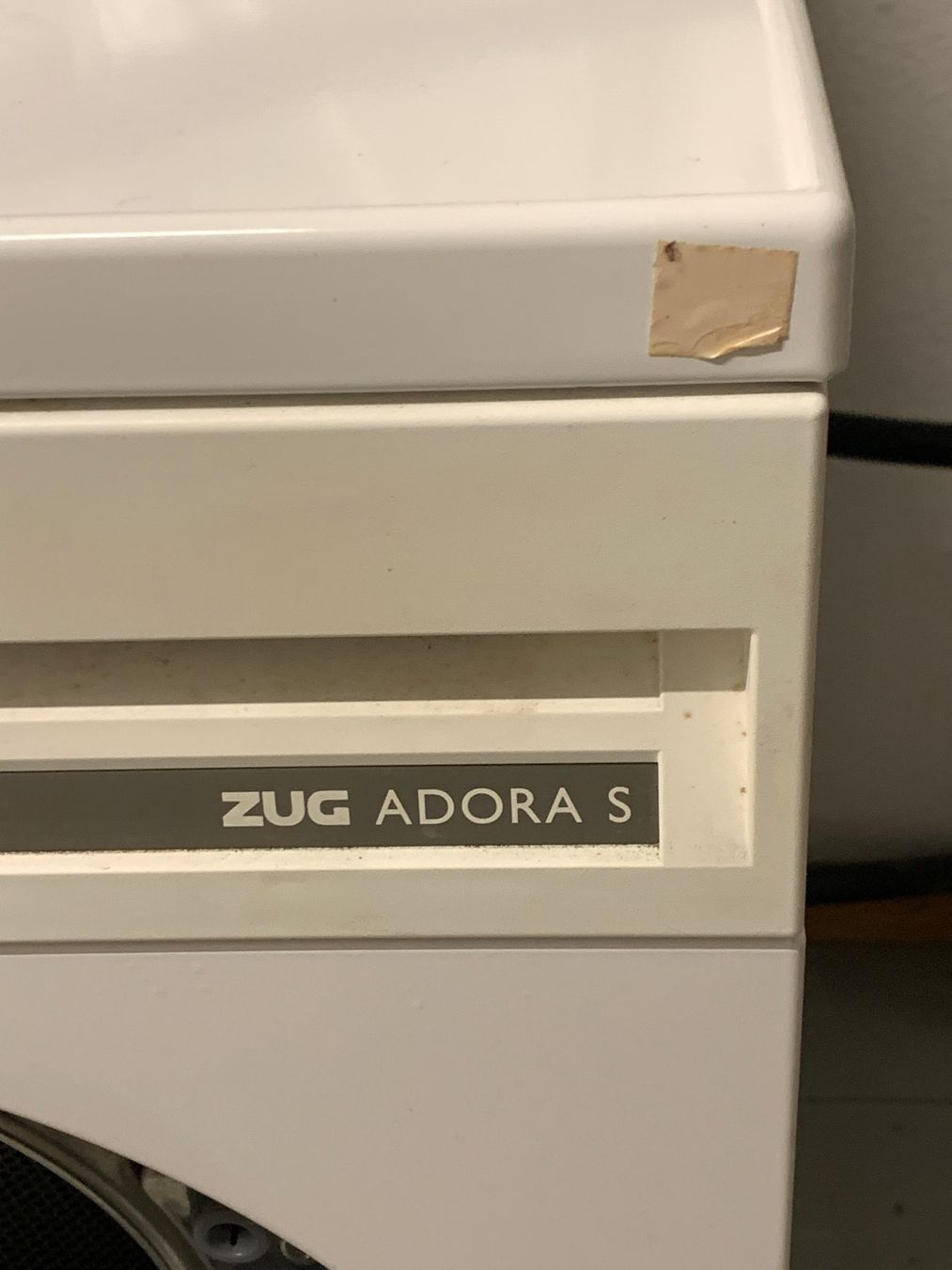 V-Zug Waschmaschinen: Waschmaschine ZUG ADORA S läuft – Gebraucht aus Rickenbach SZ von Frickler 1