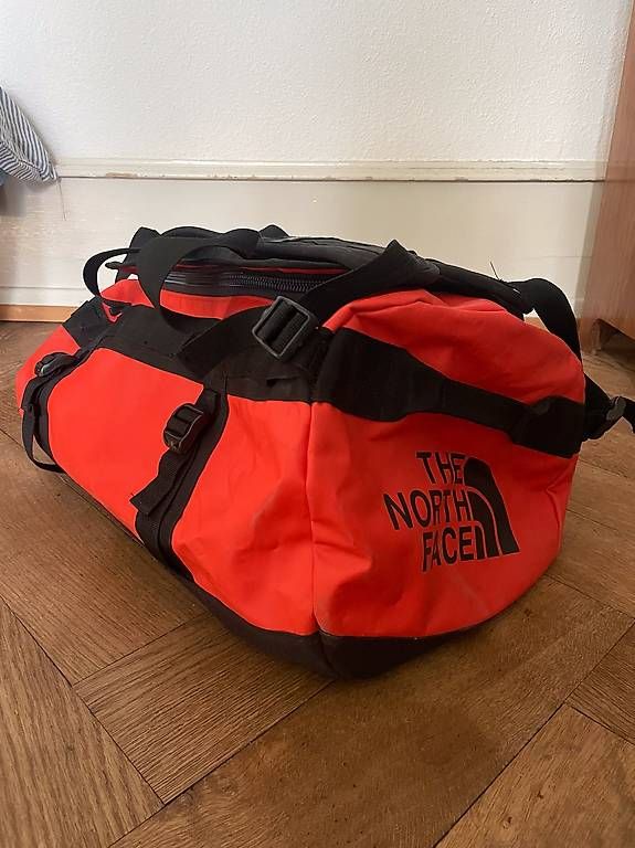 North Face Zaini: The North Face Duffel – Usato da Basel venduto da helger