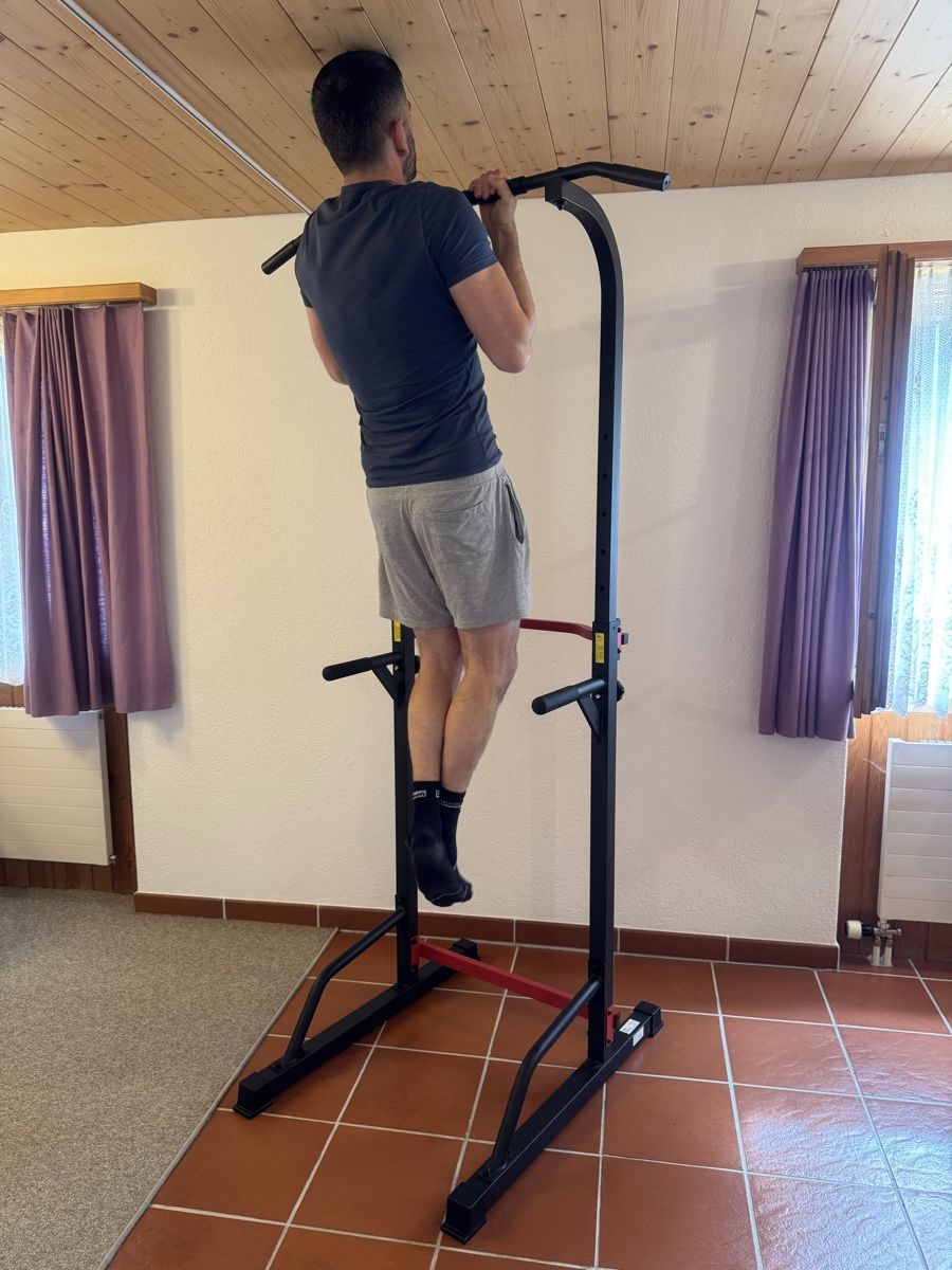 Hometrainer: Klimmzugstange und Dip-Station – Usato da Innertkirchen venduto da cla_cs8v