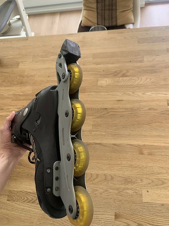 Pattini in linea & Pattini a rotelle: Street Fighters Inline skates 44 – Usato da Davos Dorf venduto da BenoitFichaux 3