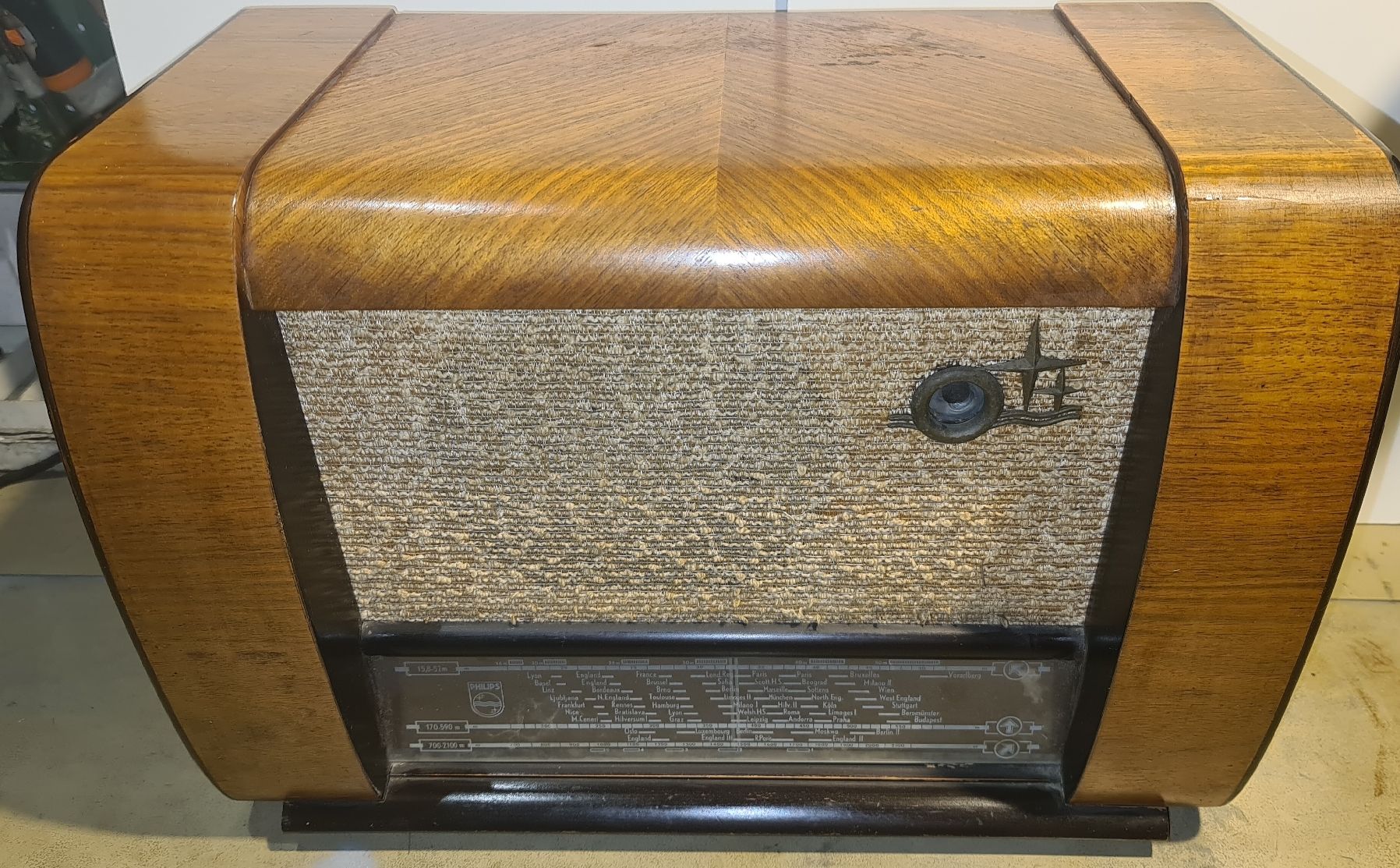 Philips Radio: radio Philips vintage  – Difettoso da Mézières VD venduto da M.Lapin 4