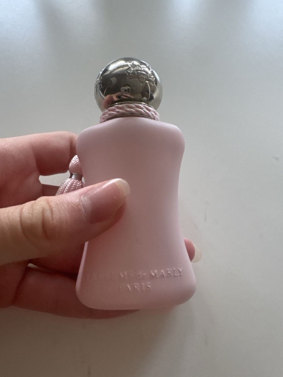 Profumi & Eau de Toilette: Parfums de Marly Delina Eau de Parfum 30ml – Usato da Solothurn venduto da jgu_xfz2 2