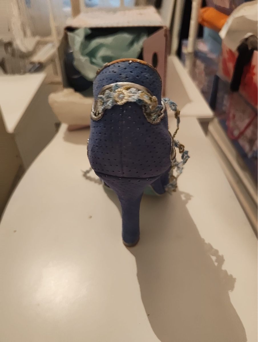 Scarpe da donna: Damenschuh Pumps blau Grösse 39 Irregular Choice – Usato da Zürich venduto da tos_mht7 2