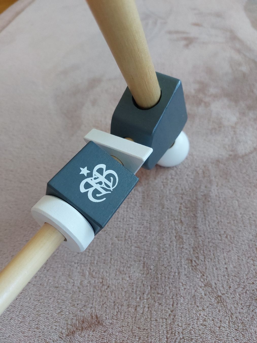 Tappeto da gioco: Spielbogen Holz mit Anhänger – Usato da Horgen venduto da prinza 2