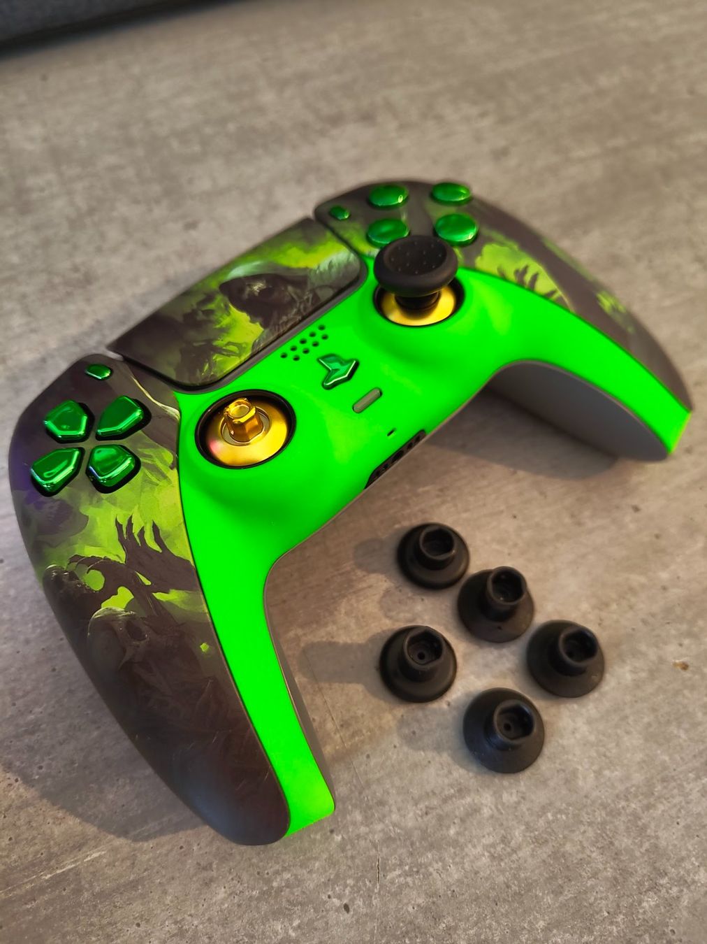 Sony Controller: PS5 DualSense Controller Reaper Design – Nuovo e nell'imballaggio originale da Sargans venduto da ver_ncy5 4