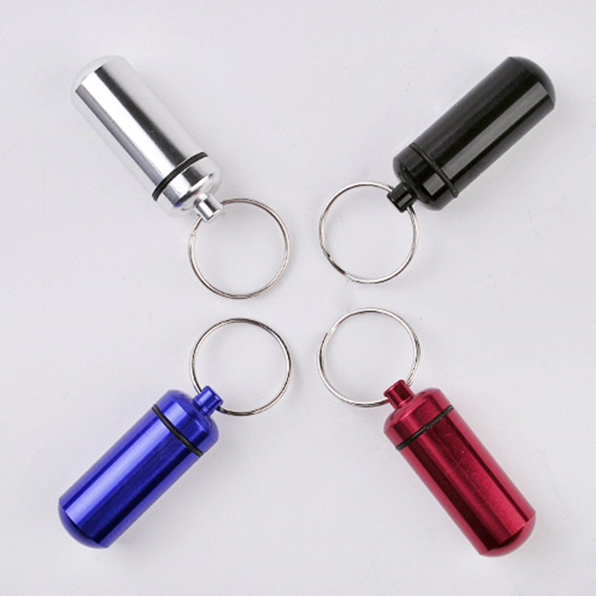 Contenitori & Simili: 4pcs Tragbare Aluminium Pillenbox wasserdichte Tablettendose – Nuovo (secondo la descrizione) da Thun venduto da nuonuo 4