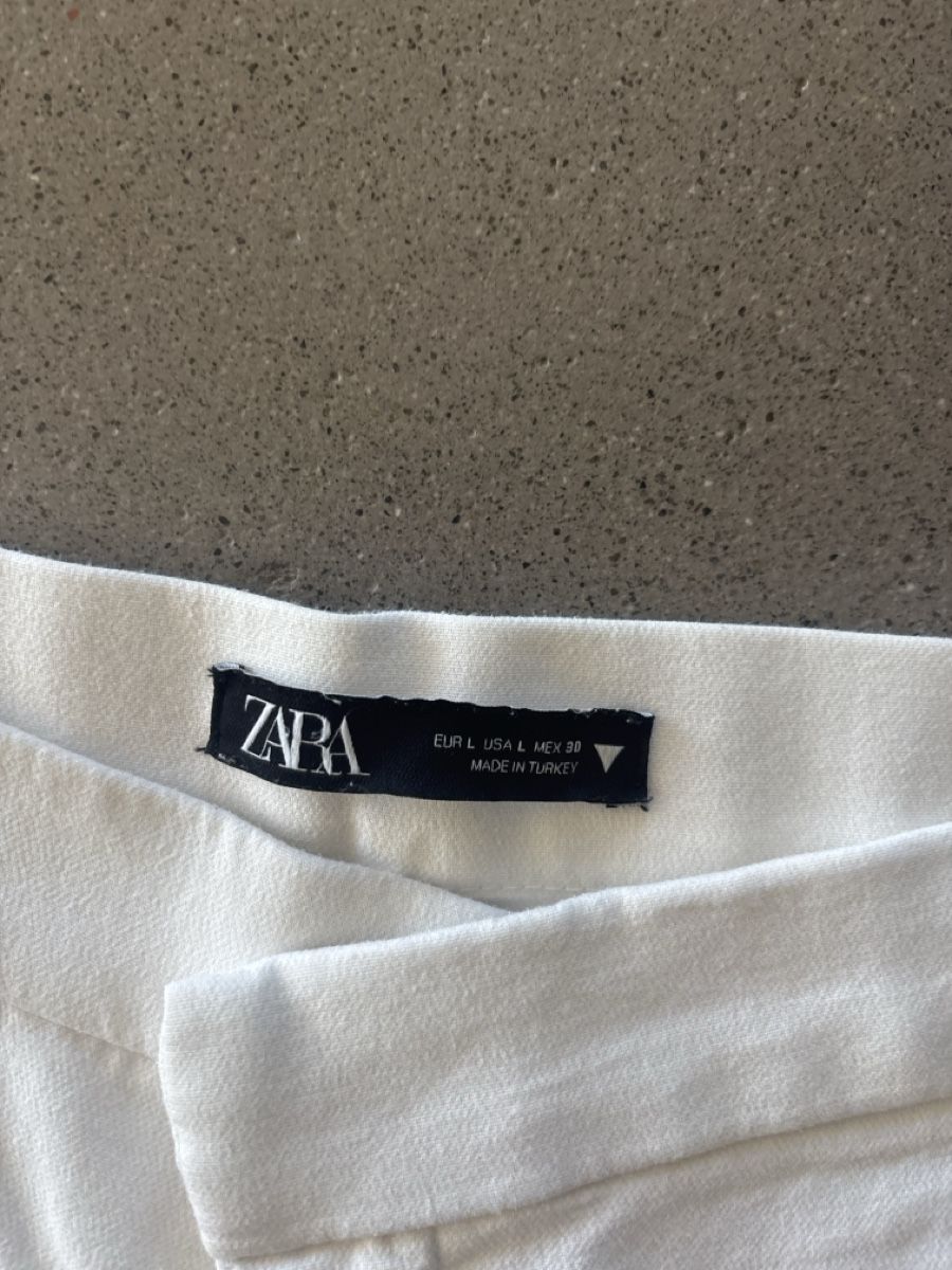 Zara Pantaloni: Hose Zara L mit stretch – Usato da Luzern venduto da sumsili 2
