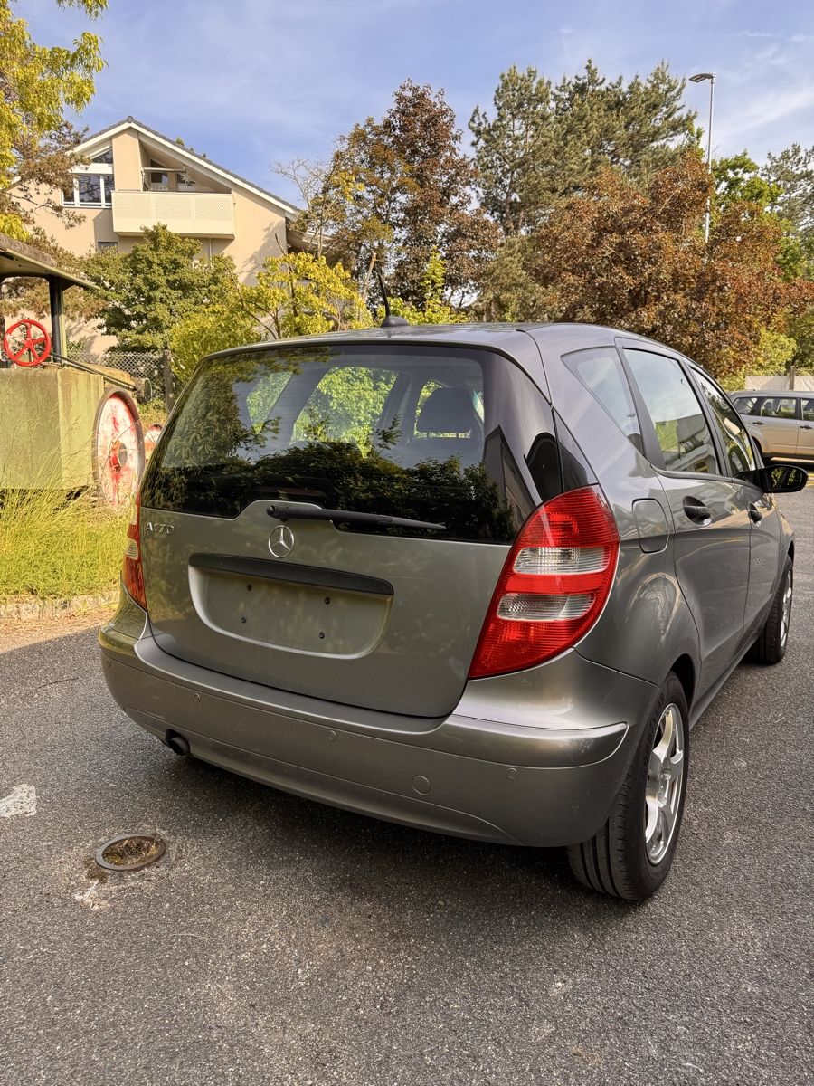 Mercedes-Benz Automobili: Mercedes-Benz A170|Ab MFK|Schalter – Usato da Füllinsdorf venduto da Pujdo545 2