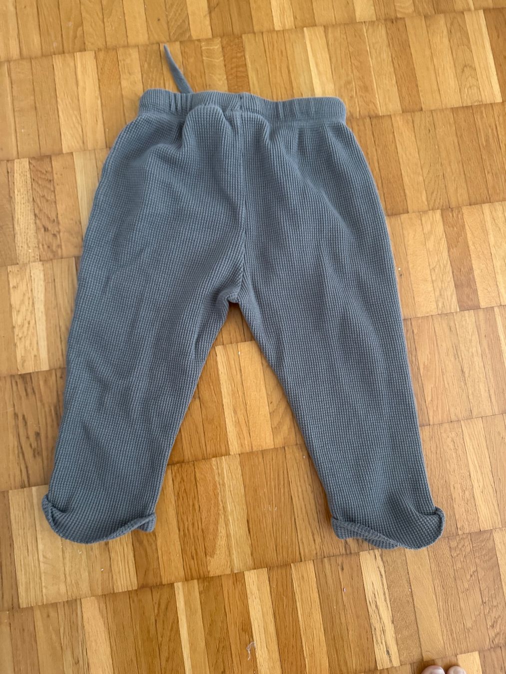 H&M Pantaloni: H&M Hosen Gr 92 – Usato da Richterswil venduto da Eunoia85 2