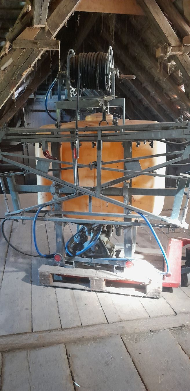 Birchmeier Tutte le macchine: Feldspritze Birchmeier   – Usato da Langnau i. E. venduto da subaru_94 1