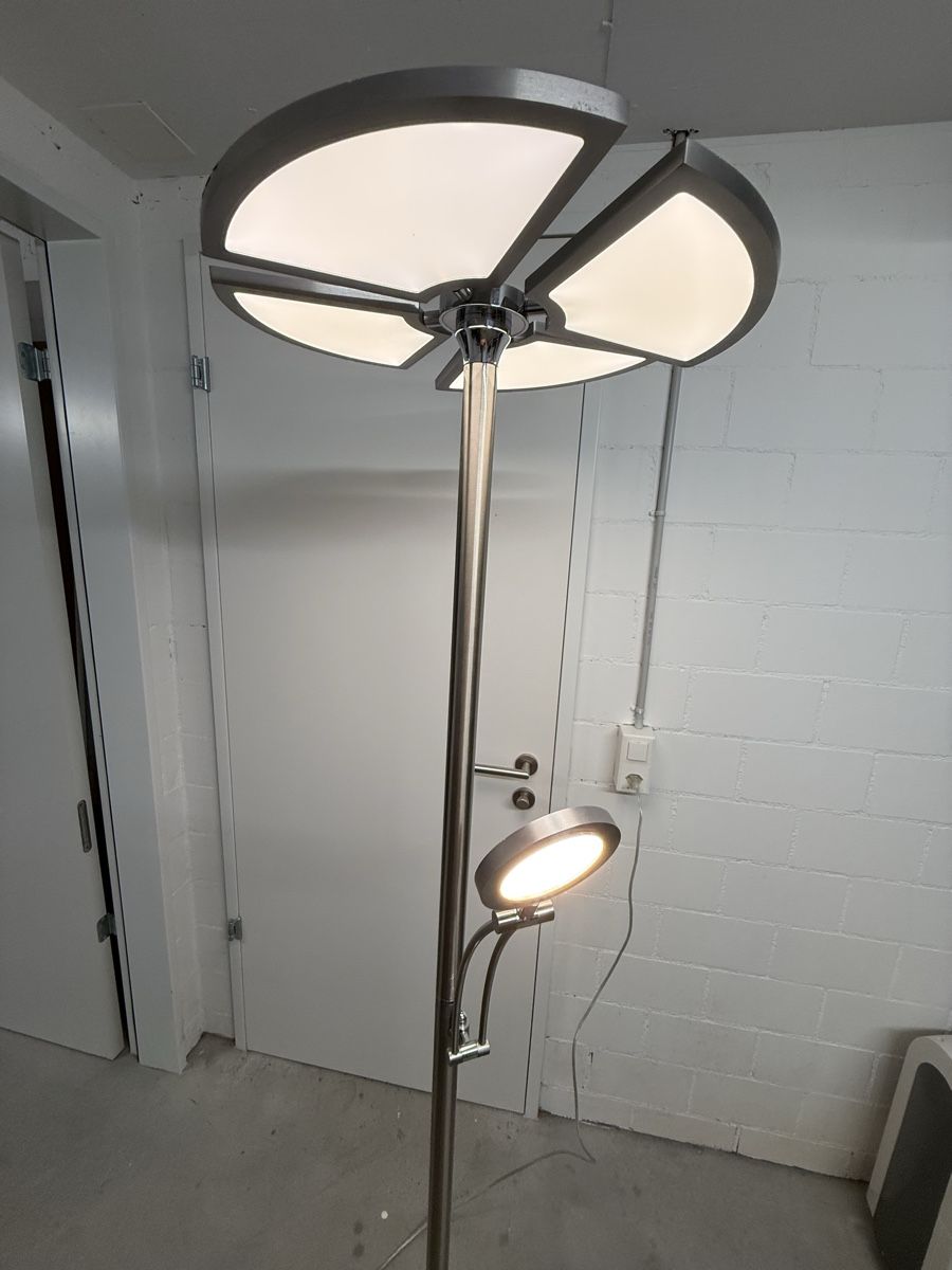 Lampade: LED-Stehleuchte Artur Dimmbar. – Usato da Unterägeri venduto da Igl_92bz 3