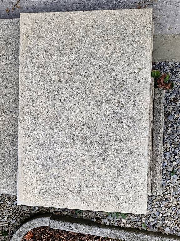 Rivestimenti per pavimenti: Gebrauchte Gartenplatten – Usato da Wädenswil venduto da Canubis