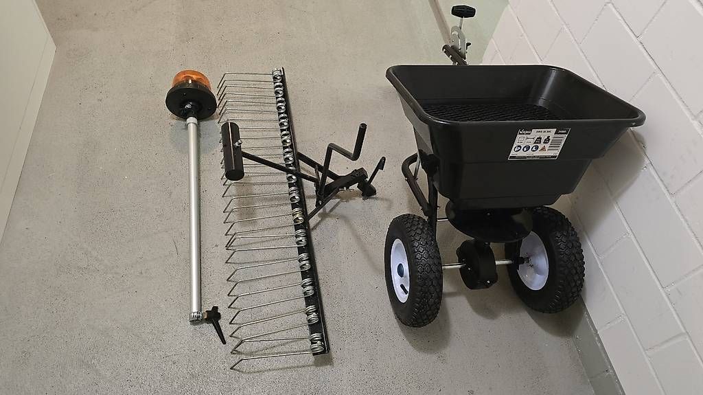 Tondeuses à gazon: Rasentraktor Stihl NP 7400chf – D'occasion à Bronschhofen par Timi.g 1