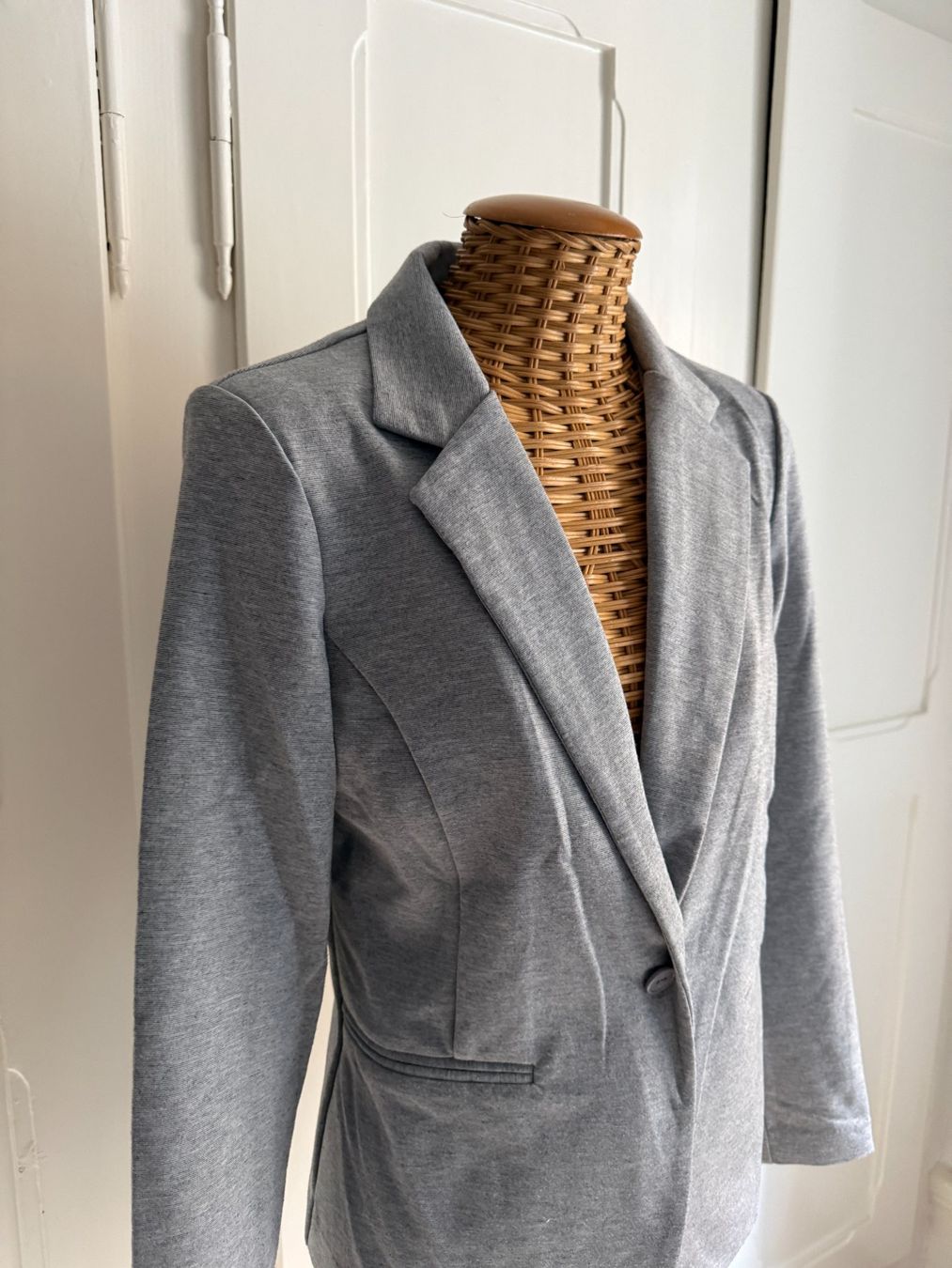 Giacche: ICHI - Sweatblazer hellgrau M – Usato da Zürich venduto da Diazaio 1