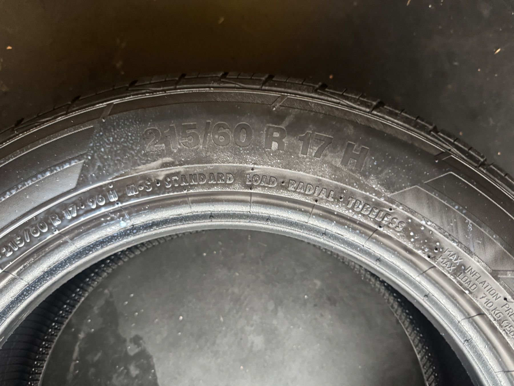 Continental Pneumatici & Ruote complete: 215/60R17 – Usato da Widen venduto da Dinero02 3