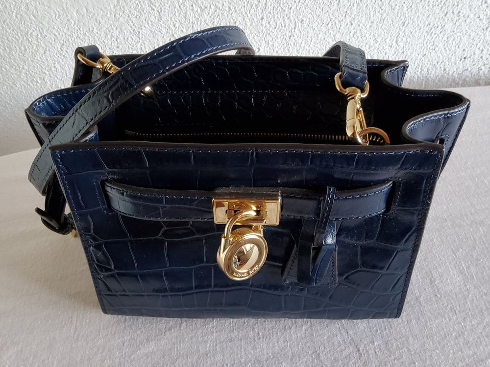 50 Dunkelblaue Stockflaggen – 21x14 Cm, Mit 30 Cm Stab, Für Party, Sport & Deko