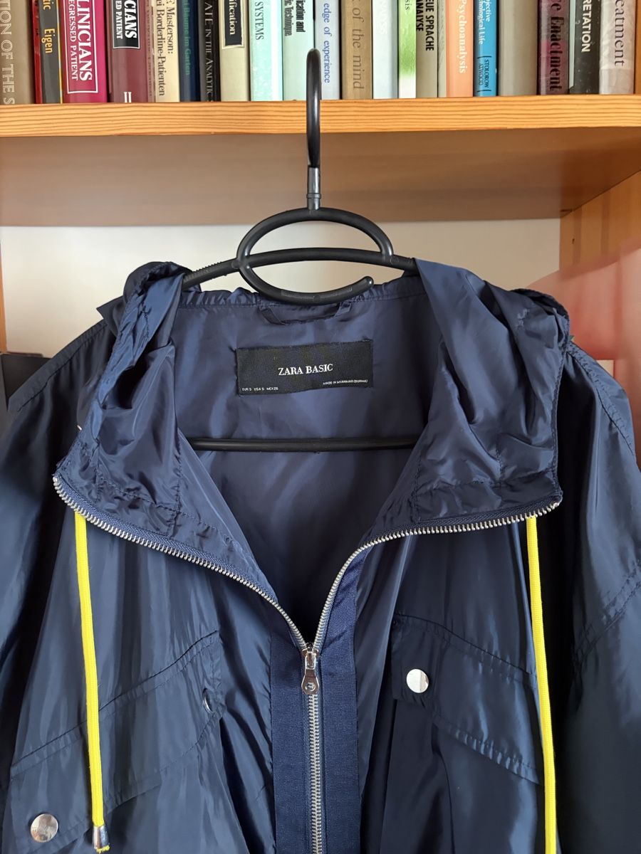 Zara Vestes: Giacca Zara Basic blu con cappuccio taglia S usata – Neuf (Voir description) à Muzzano par lod_vw2v 4