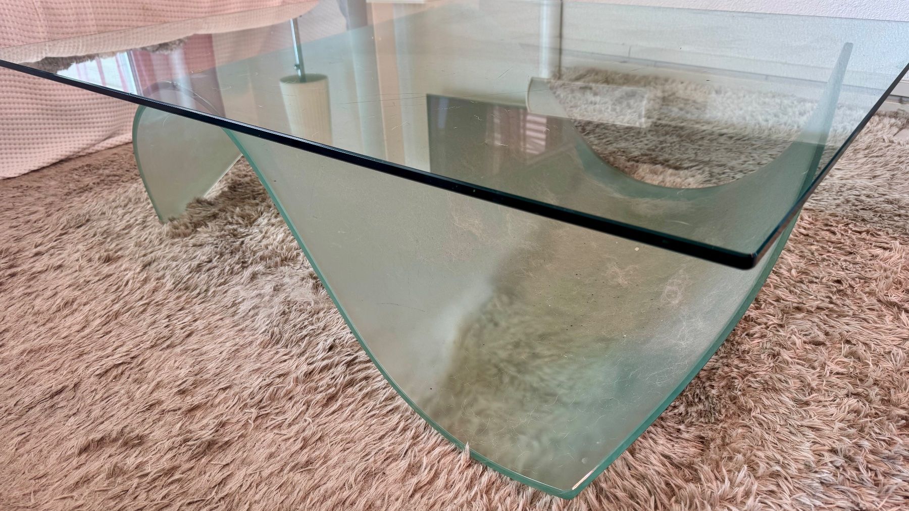 Natuzzi Tavoli: Designer-Couchtisch von Natuzzi aus schwebendem Glas – Usato da Herrliberg venduto da emi_8xh5 2