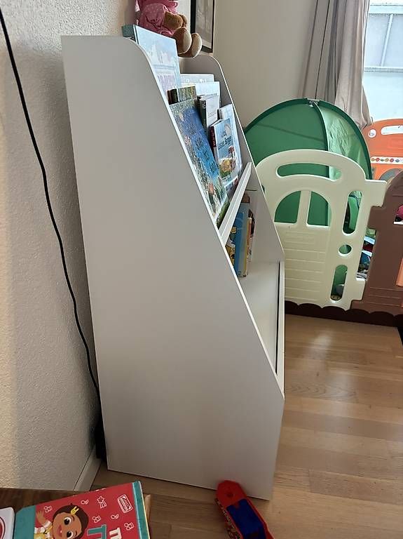 Regale: IKEA Kinder Bücherregal Bergig – Gebraucht aus Pfungen von Chris12345678 1