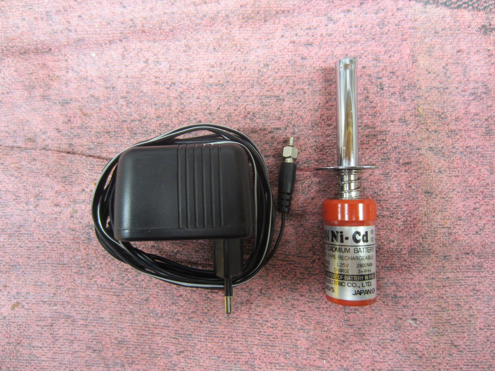 RC Modellbau: Glühkerzenstecker mit Ladestecker – Gebraucht aus Bachenbülach von Fishair