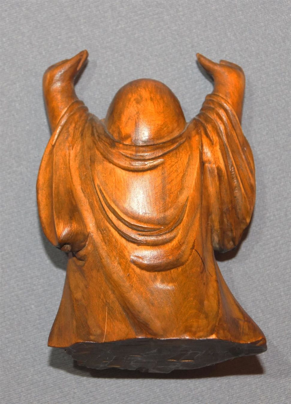 Figuren: Lachender, stehender «Happy» Buddha – Gebraucht aus Geroldswil von ARTEFACTO 4