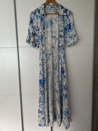 Kleid H&M Blumenmuster blau weiss Grösse S
