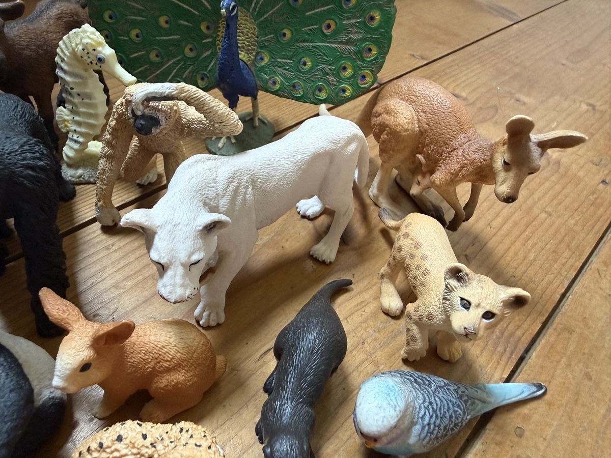 Schleich Statuette: 28 Schleich Tiere – Usato da Zürich venduto da zuerich16 7