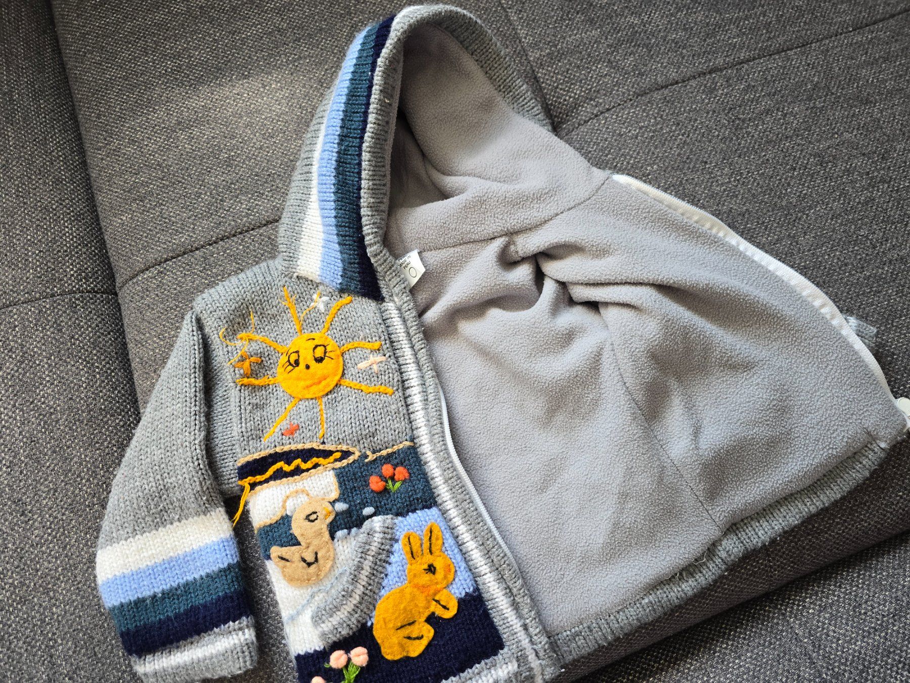 Vestes & Manteaux: Kinder Strickjacke mit Fleece-Futter ca. Gr. 86 – D'occasion à Büttikon AG par Amineah 4