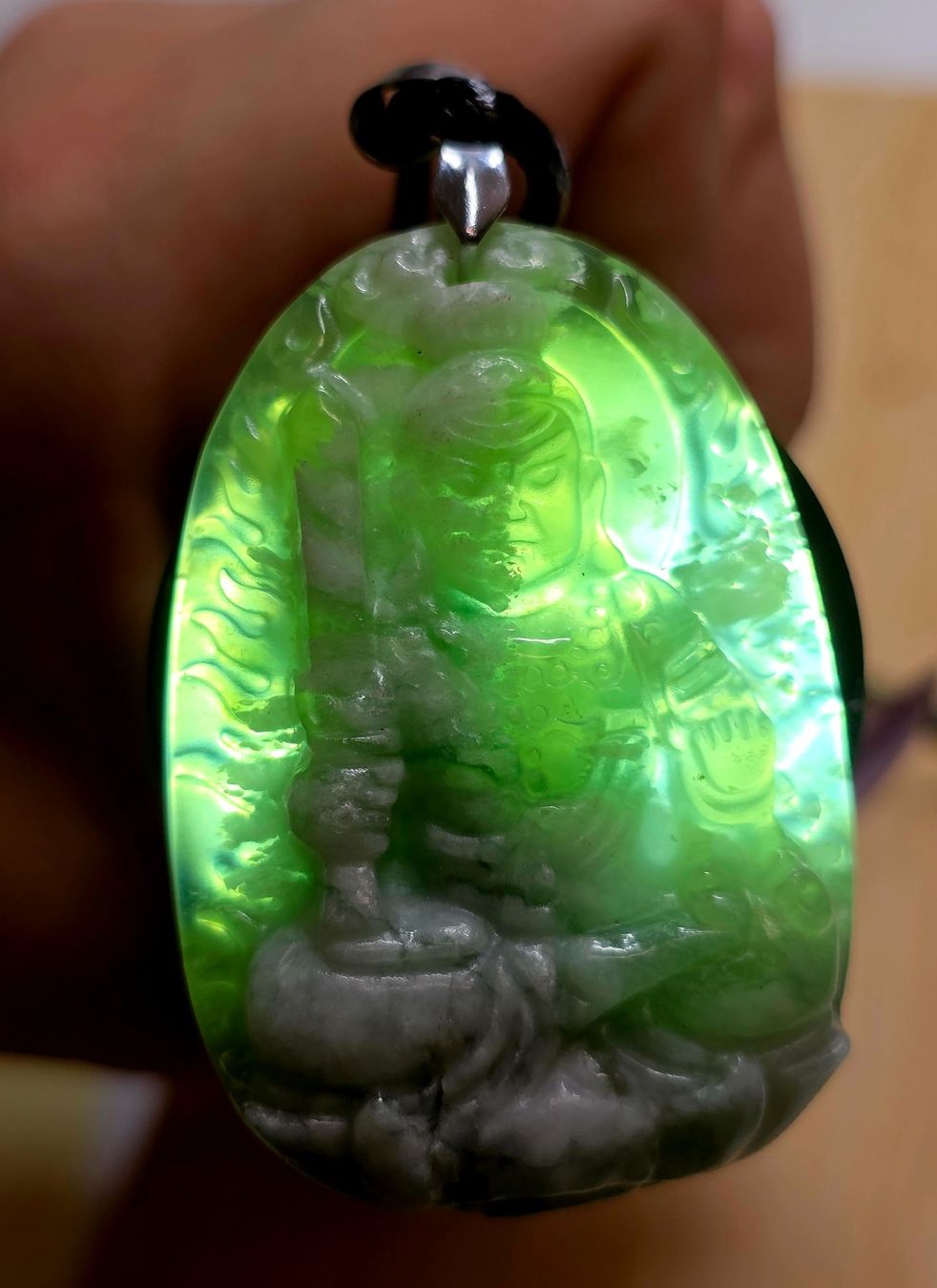 Minerali & Pietre curative: Grüne Jade Acala Anhänger C – Nuovo e nell'imballaggio originale da Matzingen venduto da Shay_Crystalz